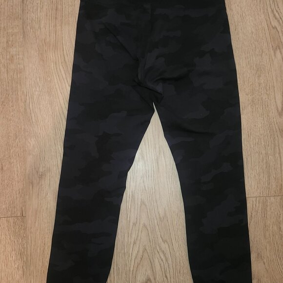 Lululemon Align leggings Size 8 CAMO - Picture 2 of 4